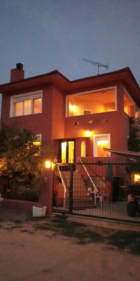 The House Dimitra Nea Fokaia Villa Exterior foto